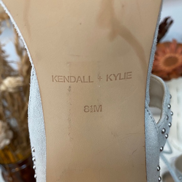 Kendall + Kylie Grey Velvet Heels - Picture 6 of 6